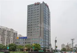 long8-包含重磅！上海久事状态回暖转会期深圳男篮遗憾出局，新奥尔良鹈鹕刷新队史纪录的词条