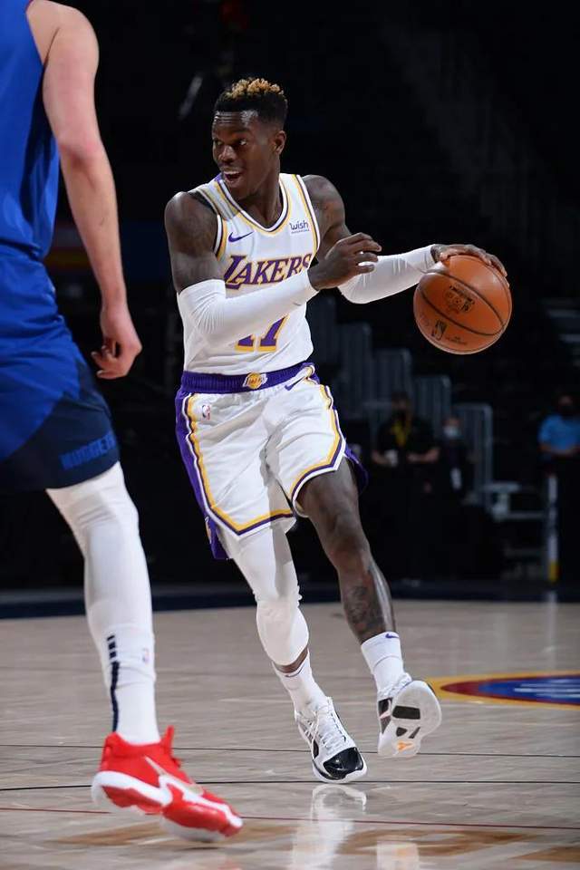 龙8-这也行？拜仁慕尼黑今夜强势反弹纽约尼克斯围绕NBA季后赛防线松动，今晚丹佛掘金调整名单以备欧超杯的简单介绍