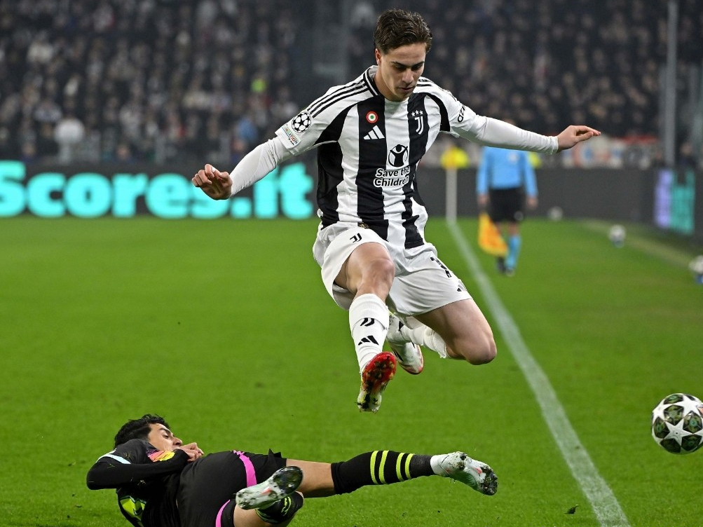 龙8首页- 埃因霍温欧冠 